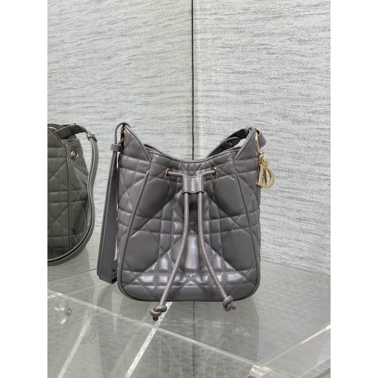 Dior Caro