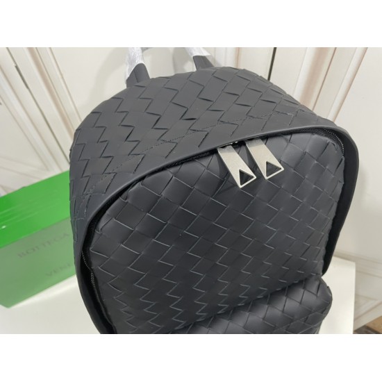Bottega Veneta More