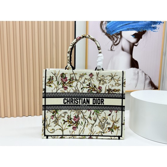 Dior Book Tote