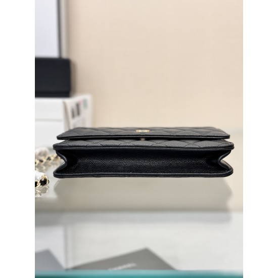 CHANEL WOC