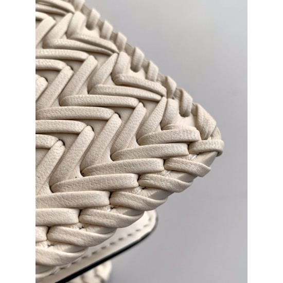 FENDI Peekaboo