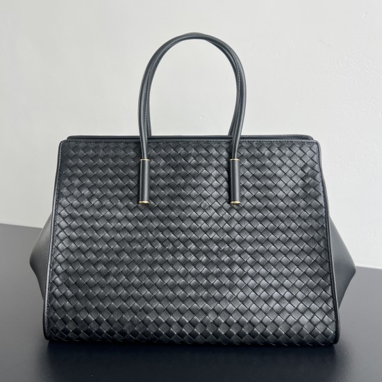 Bottega Veneta Tote