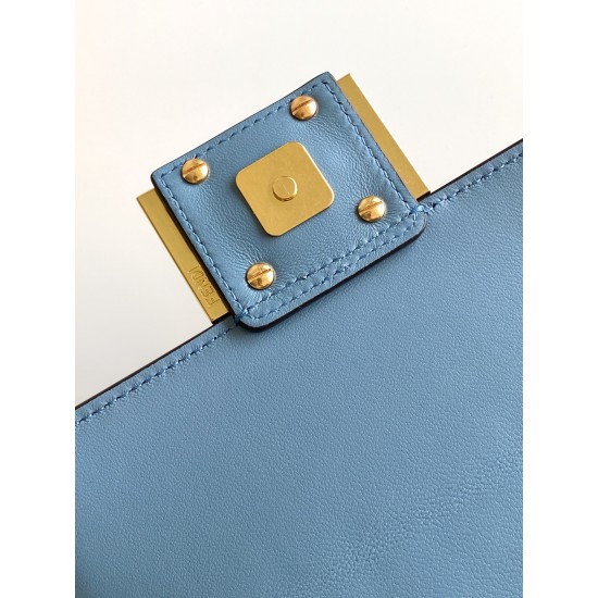 FENDI Baguette