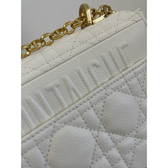 Dior Caro