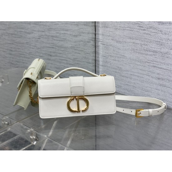 Dior Montaigne