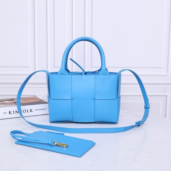 Bottega Veneta Tote