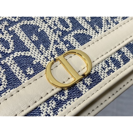 Dior Montaigne