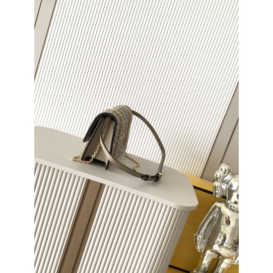 FENDI Baguette