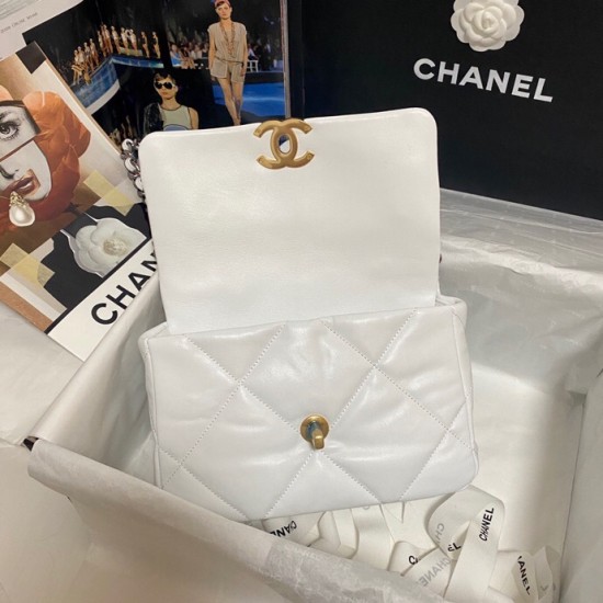 CHANEL 19 BAG