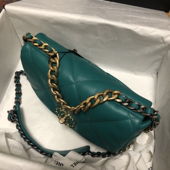 CHANEL 19 BAG