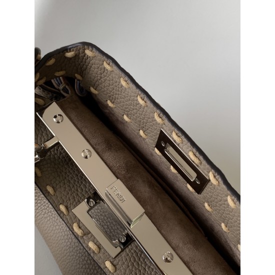 FENDI Peekaboo