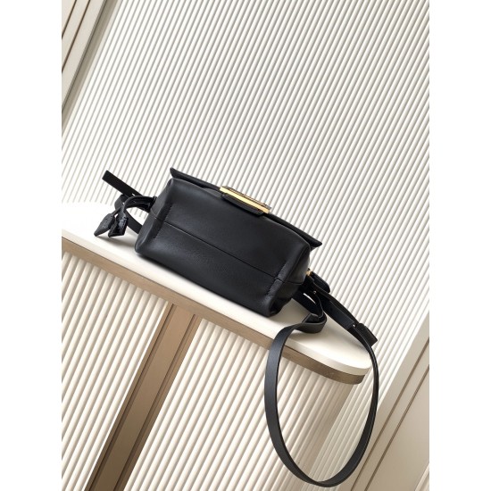 FENDI Baguette