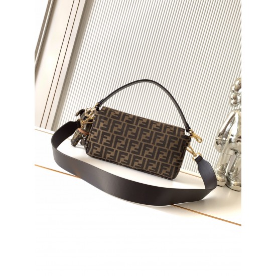 FENDI Baguette