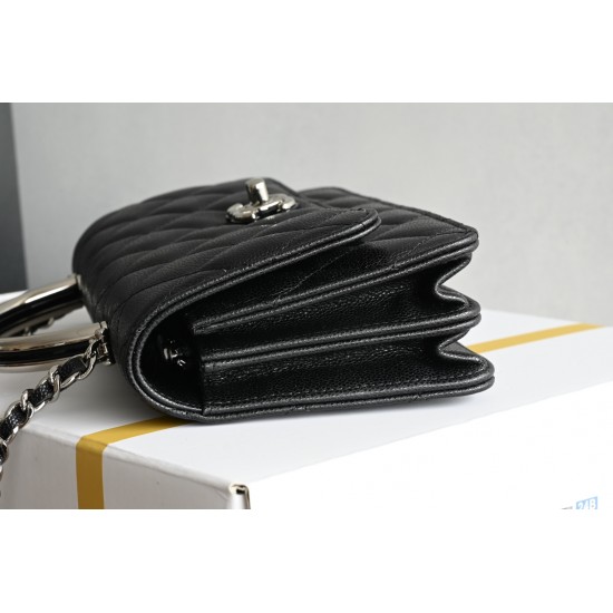 CHANEL WOC
