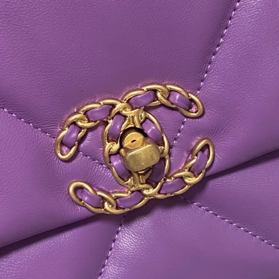 CHANEL 19 BAG