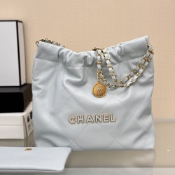 CHANEL 22 Bag