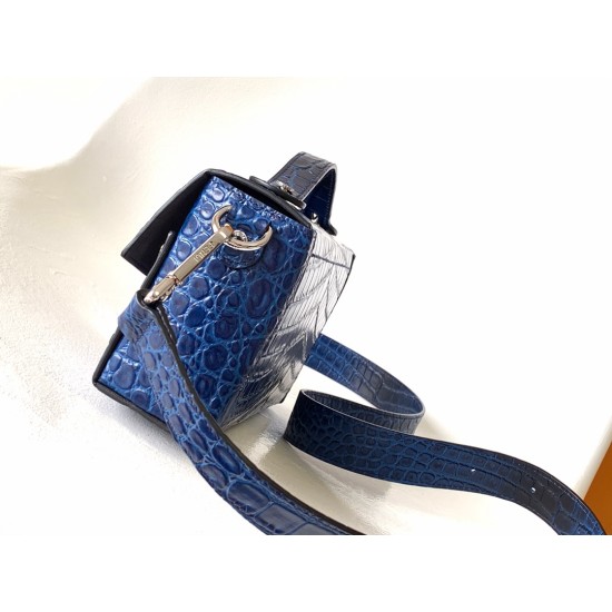 FENDI Baguette
