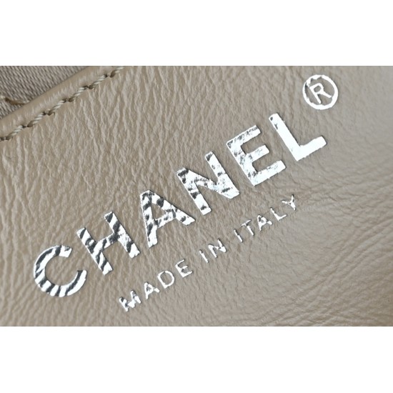 CHANEL 22 Bag