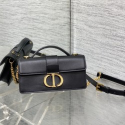 Dior Montaigne