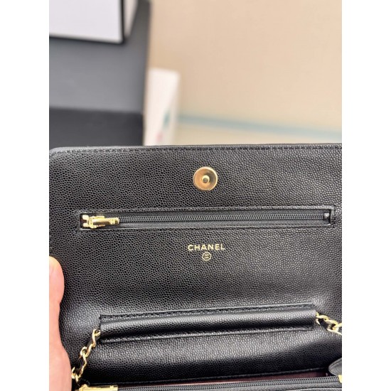 CHANEL WOC