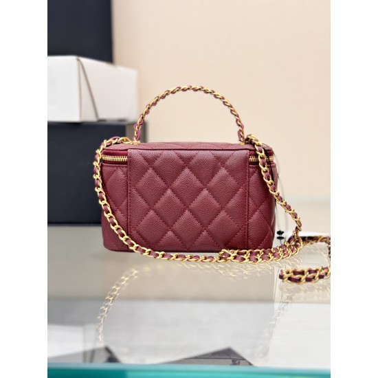 CHANEL WOC
