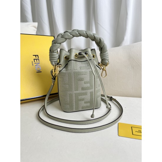 FENDI Bucket Bags