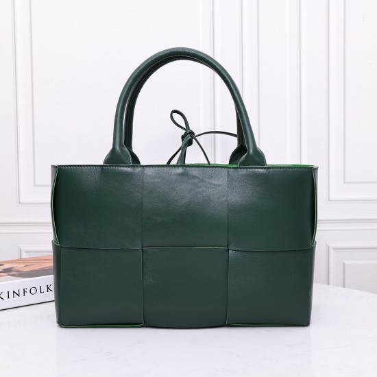Bottega Veneta Tote