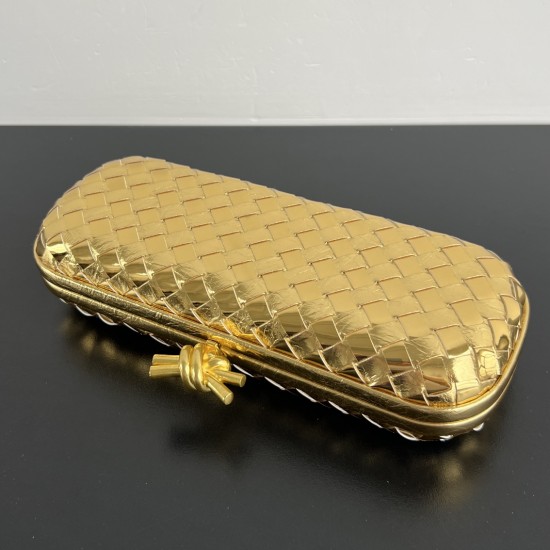 Bottega Veneta More