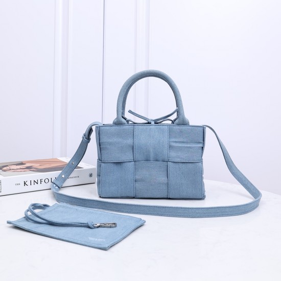 Bottega Veneta Tote