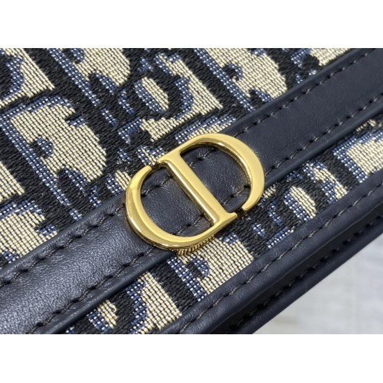 Dior Montaigne