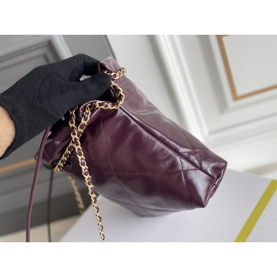 CHANEL 22 Bag