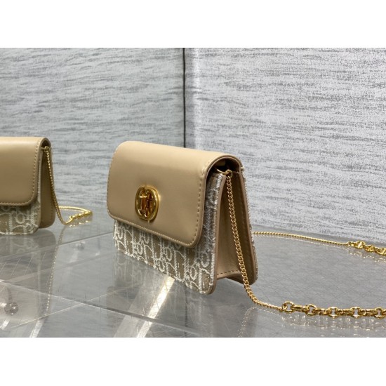Dior Caro