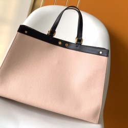 FENDI Tote Bags