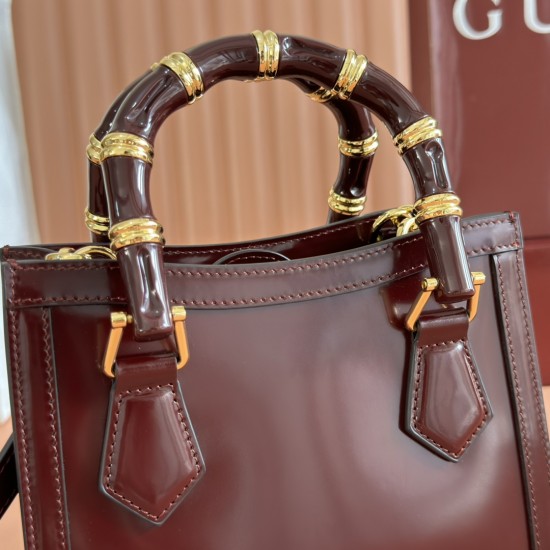Gucci Diana