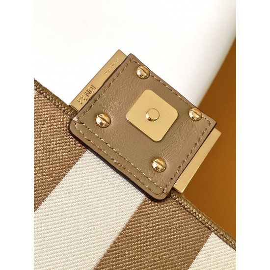 FENDI Baguette