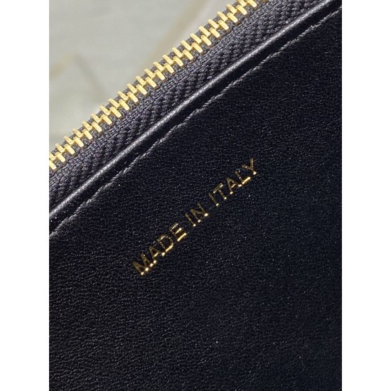 Dior Caro