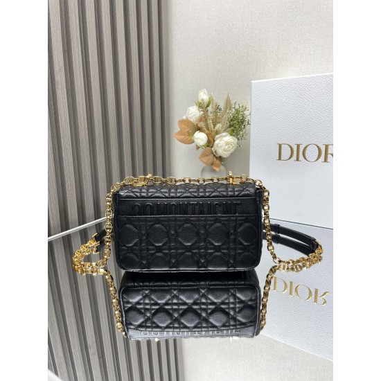 Dior Montaigne