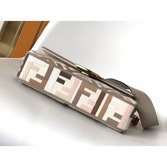 FENDI Baguette