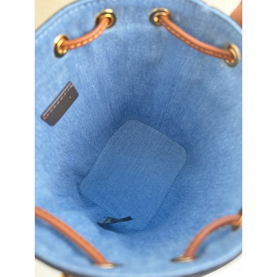 FENDI Bucket Bags