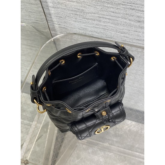 Dior Caro