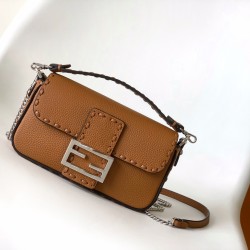 FENDI Baguette