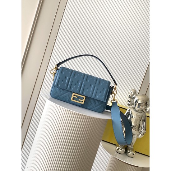 FENDI Baguette
