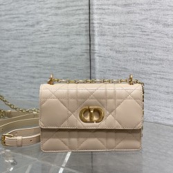 Dior Caro