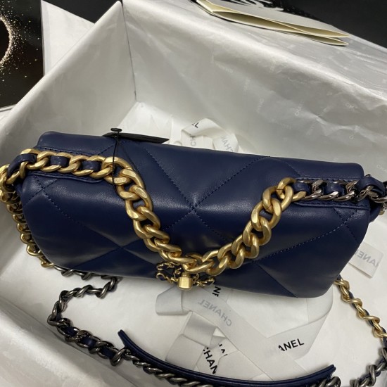 CHANEL 19 BAG
