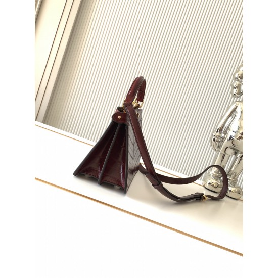 FENDI Peekaboo