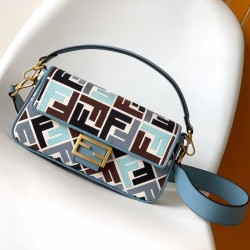 FENDI Baguette