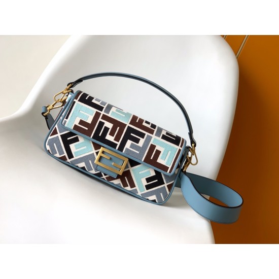 FENDI Baguette