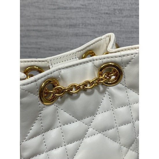 Dior Caro