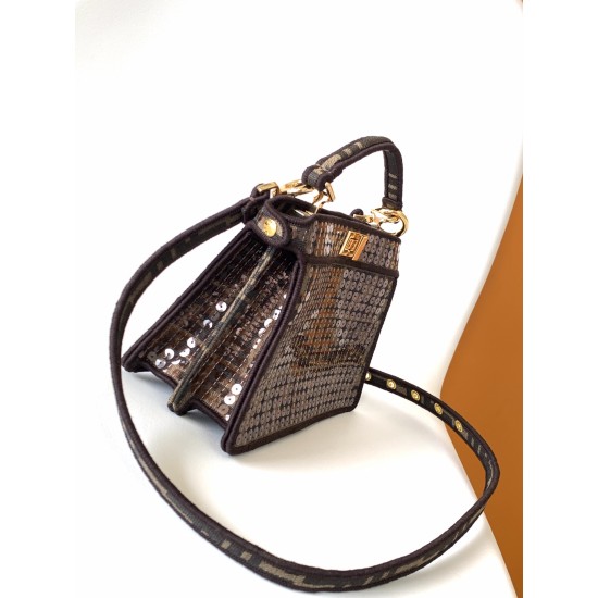 FENDI Peekaboo