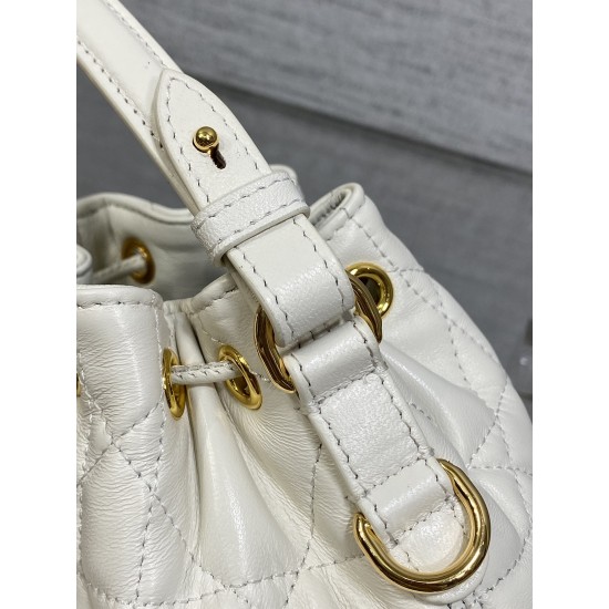 Dior Caro